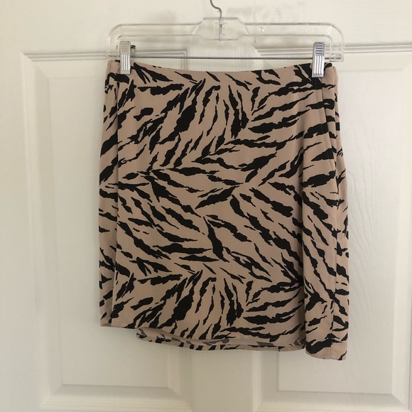 Animal print skirt - NEVER WORN - Picture 1 of 3